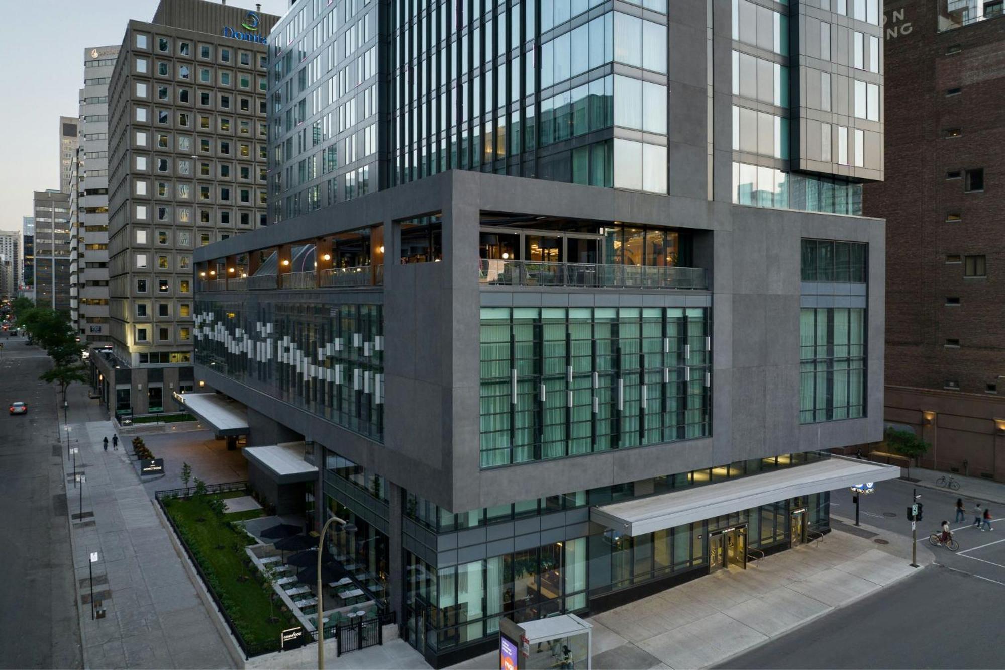 Honeyrose Hotel, Montreal, A Tribute Portfolio Hotel Exteriör bild The hotel's entrance